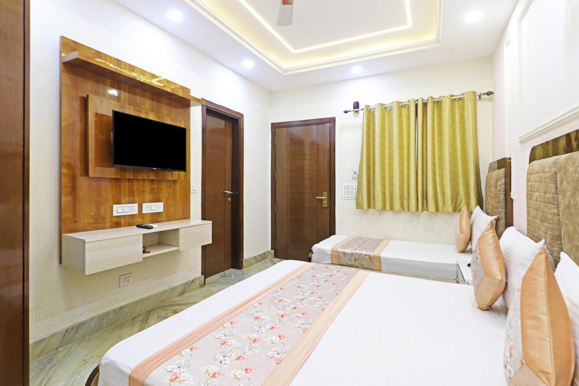 Hotel Samrat Residency 10 Mints Walking Distance Nizamuddin Railway Station Yeni Delhi Dış mekan fotoğraf