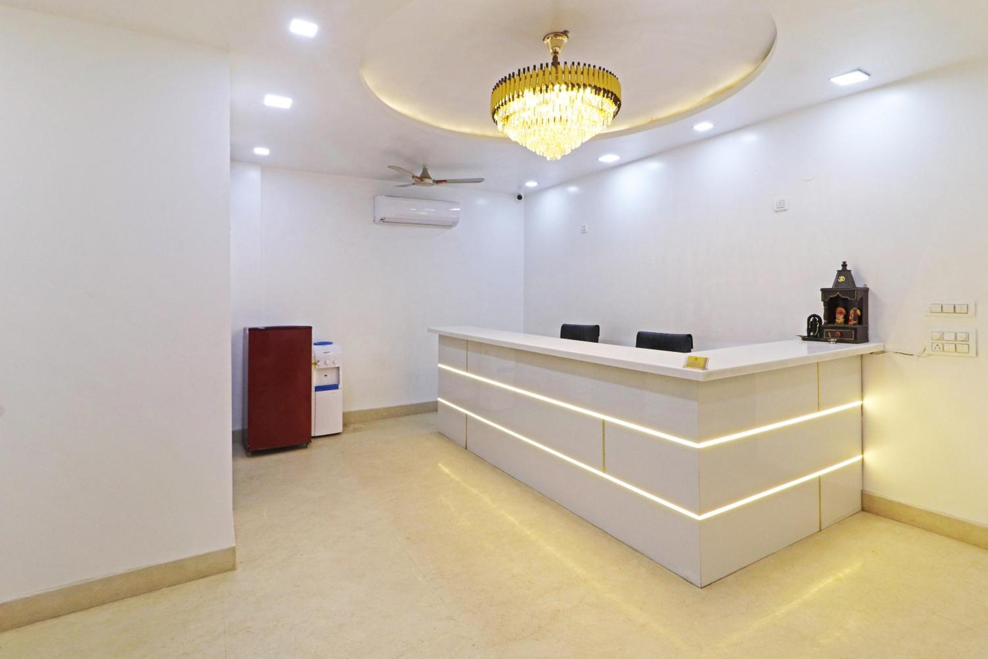 Hotel Samrat Residency 10 Mints Walking Distance Nizamuddin Railway Station Yeni Delhi Dış mekan fotoğraf