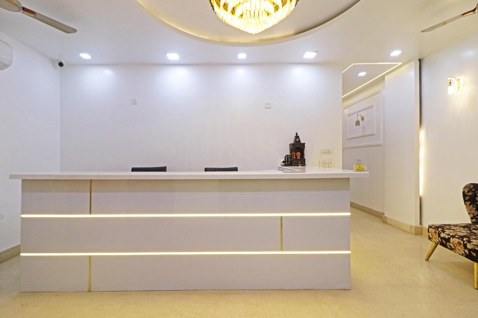 Hotel Samrat Residency 10 Mints Walking Distance Nizamuddin Railway Station Yeni Delhi Dış mekan fotoğraf