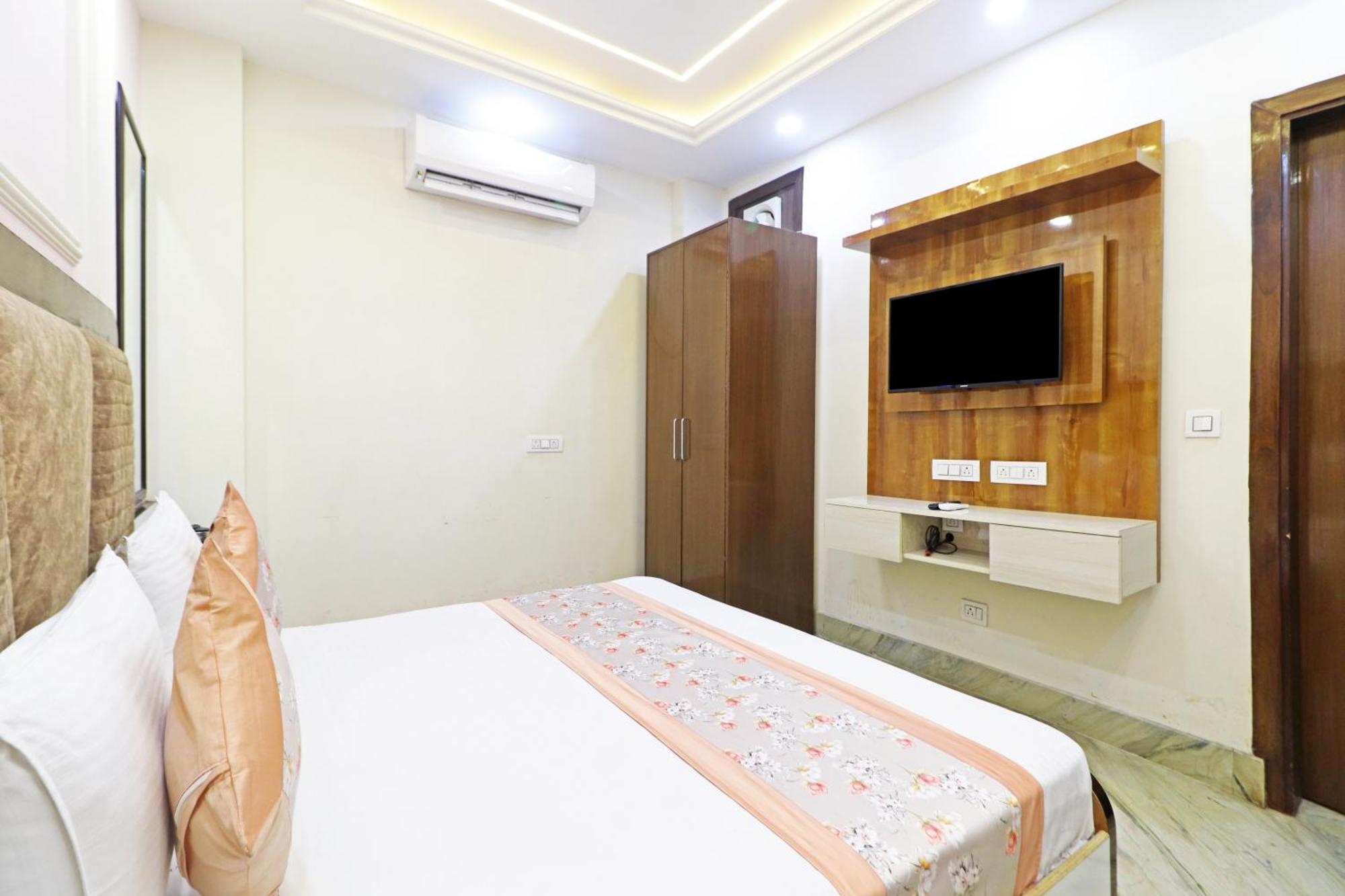 Hotel Samrat Residency 10 Mints Walking Distance Nizamuddin Railway Station Yeni Delhi Dış mekan fotoğraf