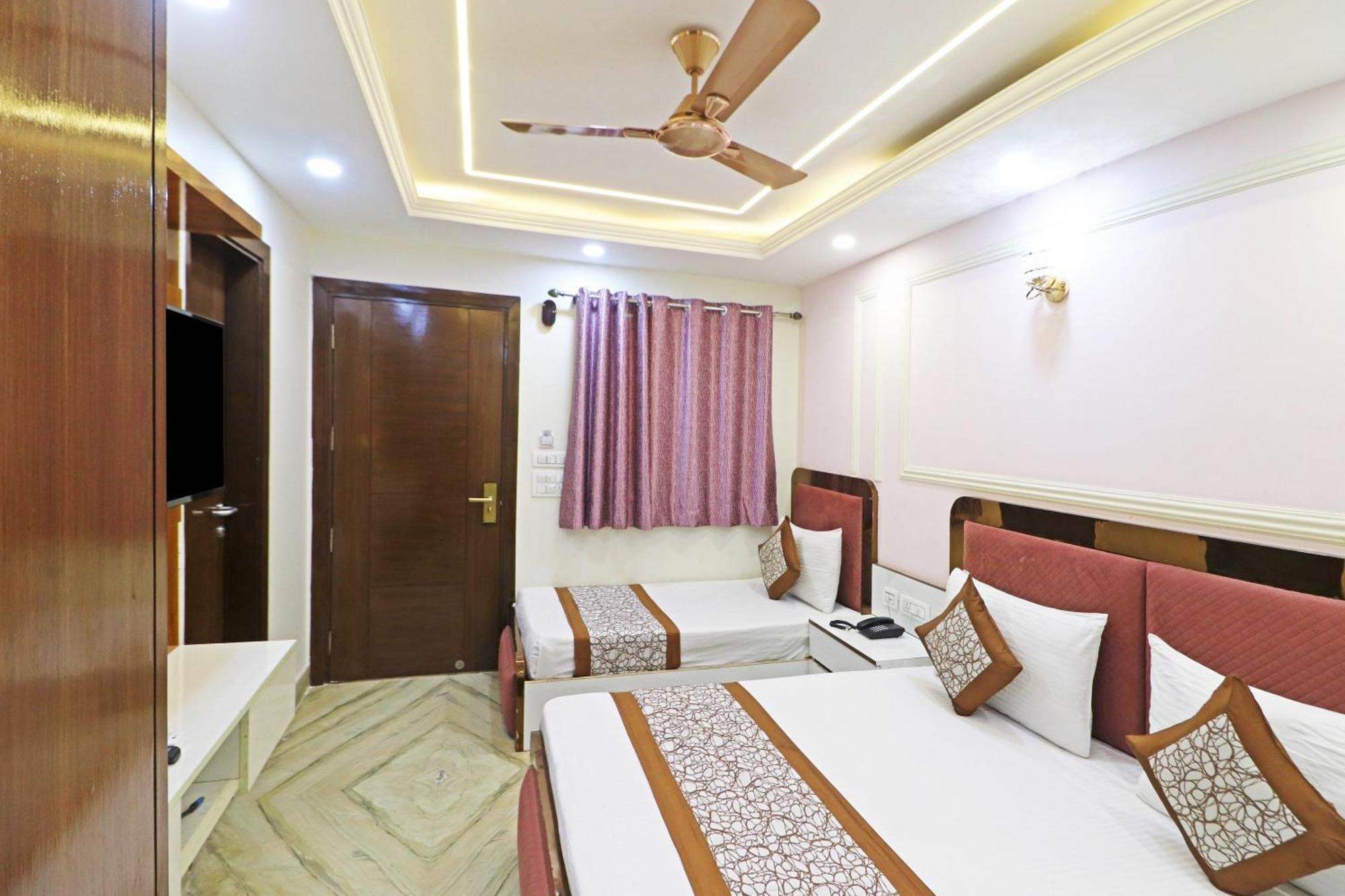 Hotel Samrat Residency 10 Mints Walking Distance Nizamuddin Railway Station Yeni Delhi Dış mekan fotoğraf