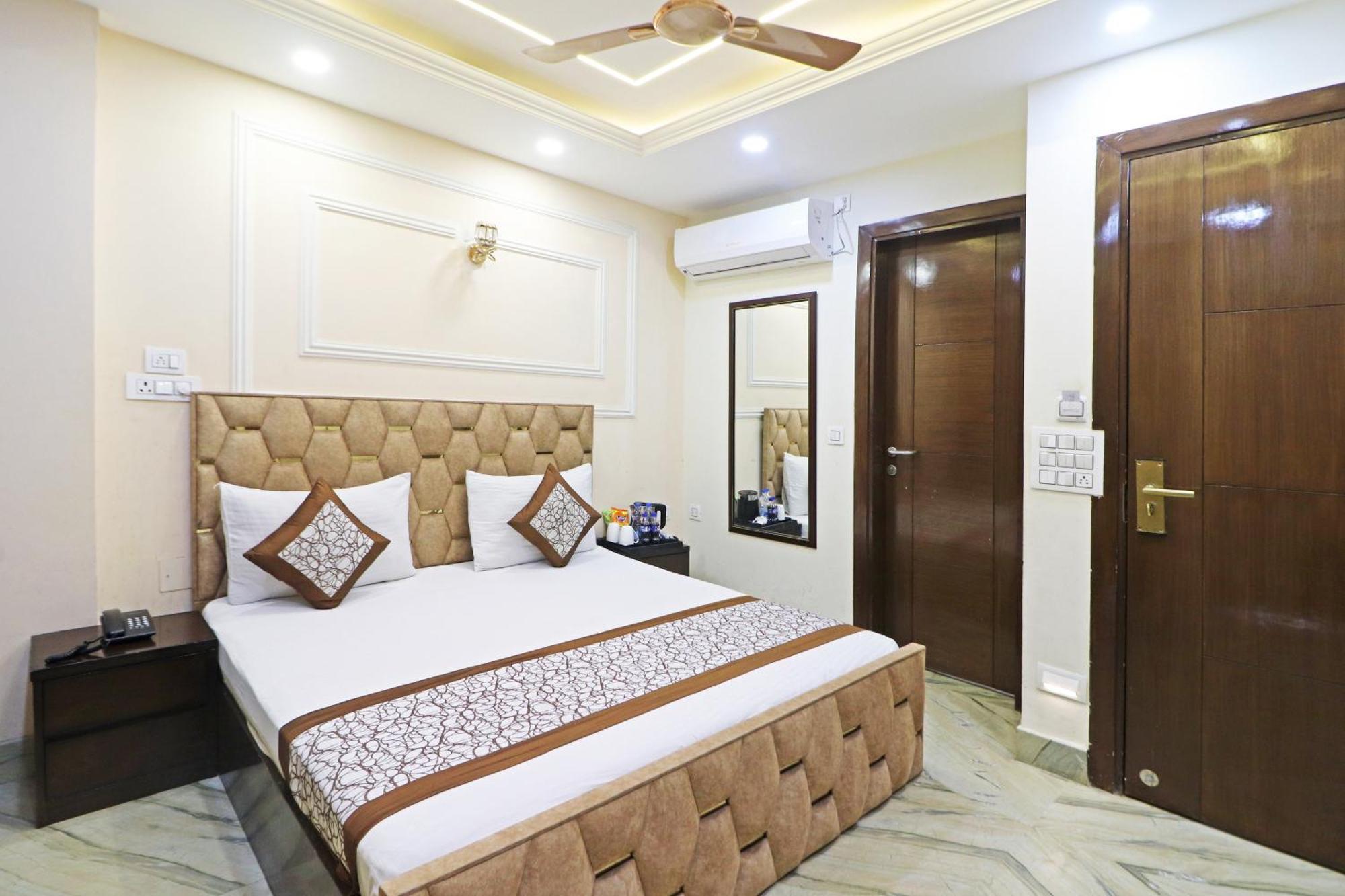 Hotel Samrat Residency 10 Mints Walking Distance Nizamuddin Railway Station Yeni Delhi Dış mekan fotoğraf