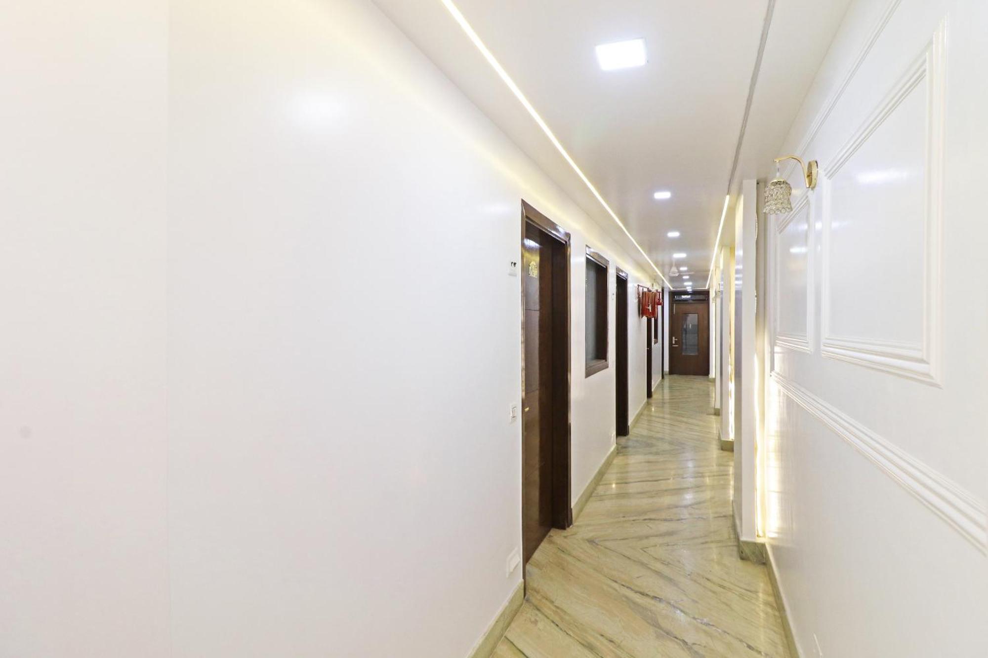 Hotel Samrat Residency 10 Mints Walking Distance Nizamuddin Railway Station Yeni Delhi Dış mekan fotoğraf