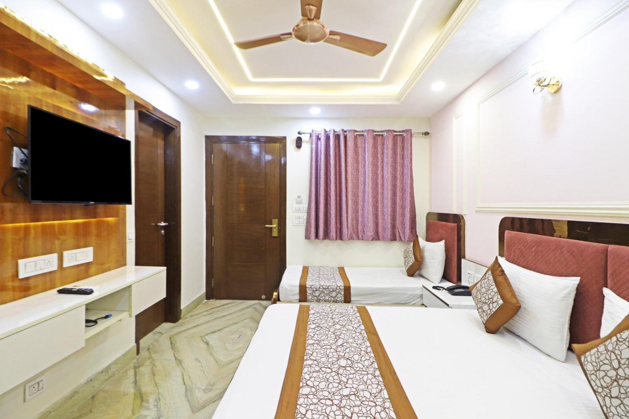 Hotel Samrat Residency 10 Mints Walking Distance Nizamuddin Railway Station Yeni Delhi Dış mekan fotoğraf