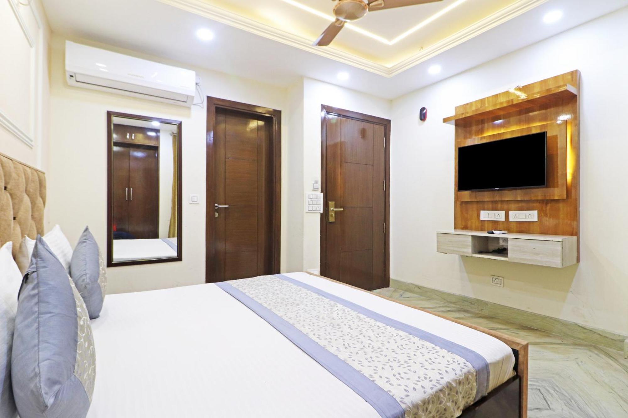 Hotel Samrat Residency 10 Mints Walking Distance Nizamuddin Railway Station Yeni Delhi Dış mekan fotoğraf
