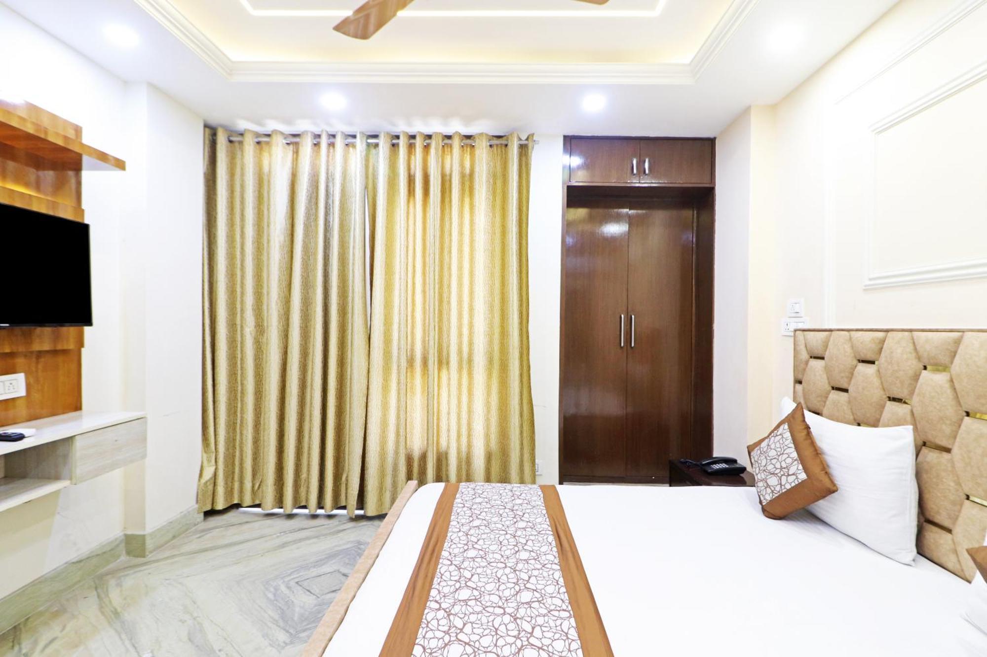 Hotel Samrat Residency 10 Mints Walking Distance Nizamuddin Railway Station Yeni Delhi Dış mekan fotoğraf